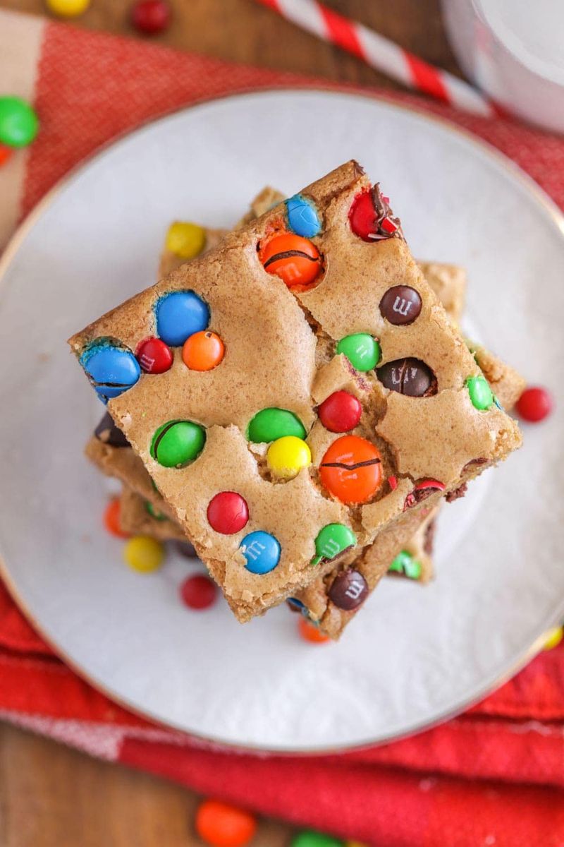 M&M cookie bars