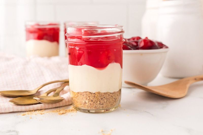 Cherry cheesecake cups