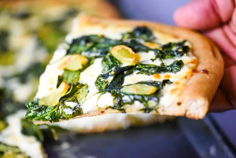 Roasted Garlic and Spinach Pizza