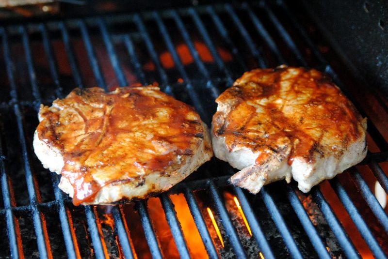 Iowa – Thick-Cut Pork Chops