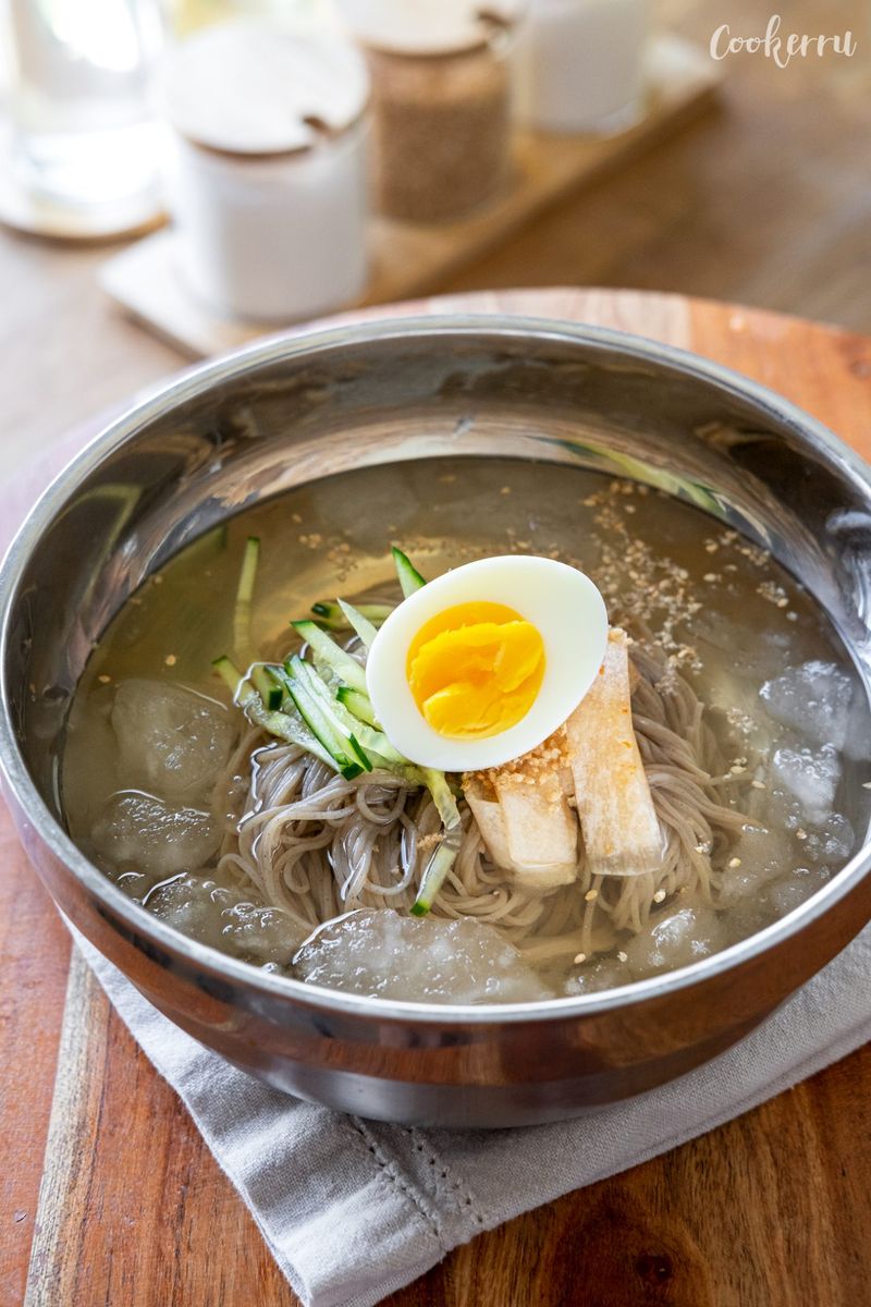 Mul Naengmyeon (Cold Buckwheat Noodles)