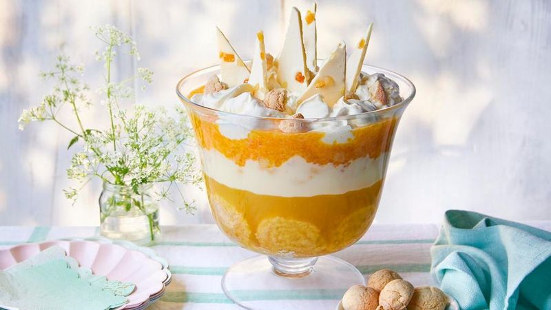 Platinum Pudding (Lemon and Amaretti Trifle)