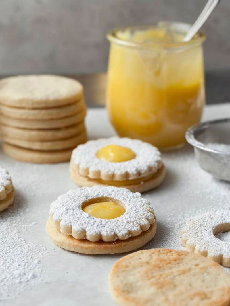 Lemon Curd Linzer Cookies