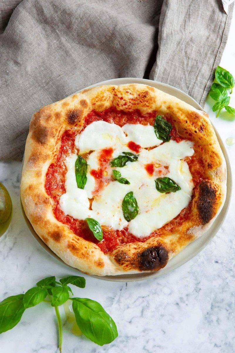 Classic Margherita Pizza