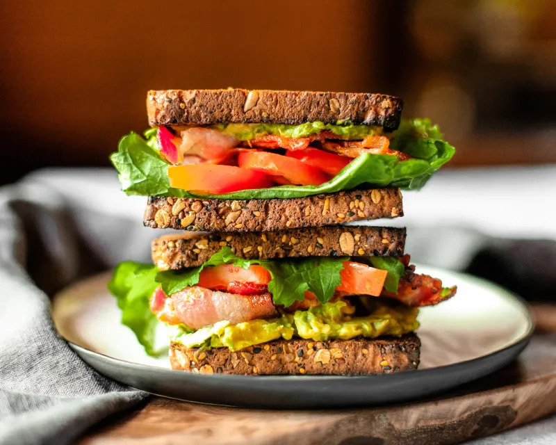 BLAT Sandwich (Bacon, Lettuce, Avocado, Tomato)