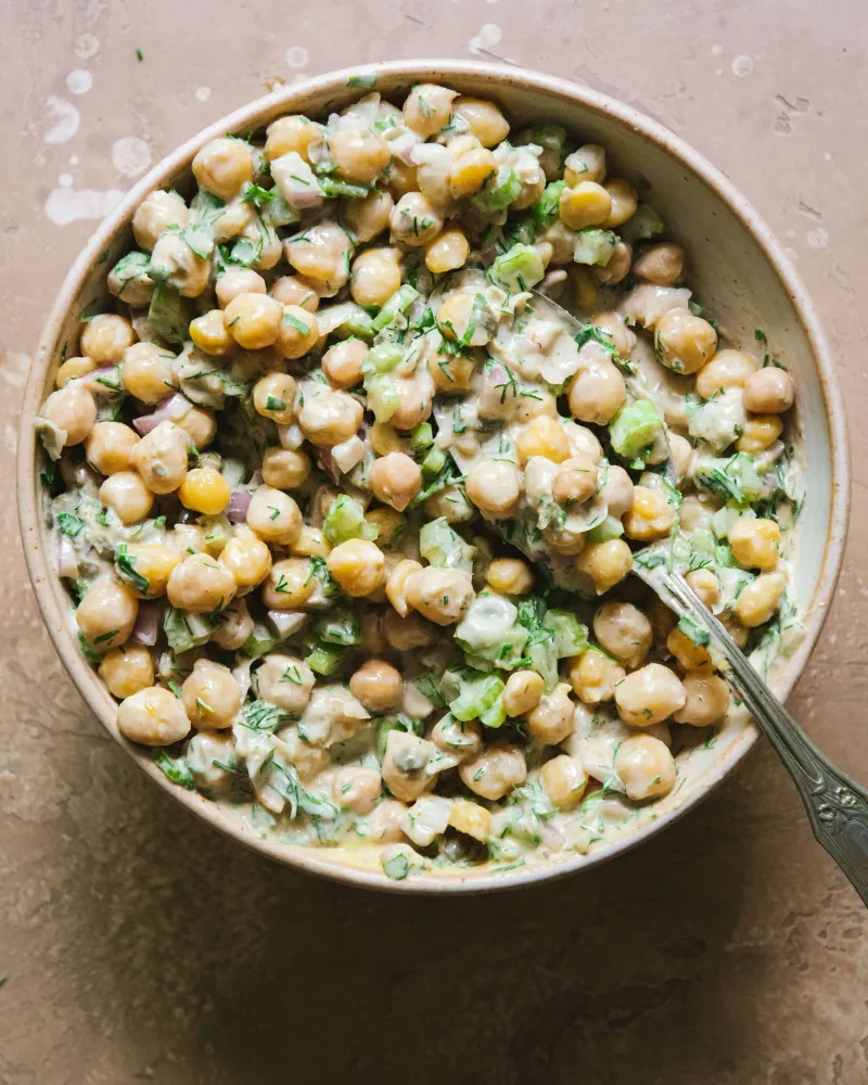 Chickpea and Hummus Protein Salad