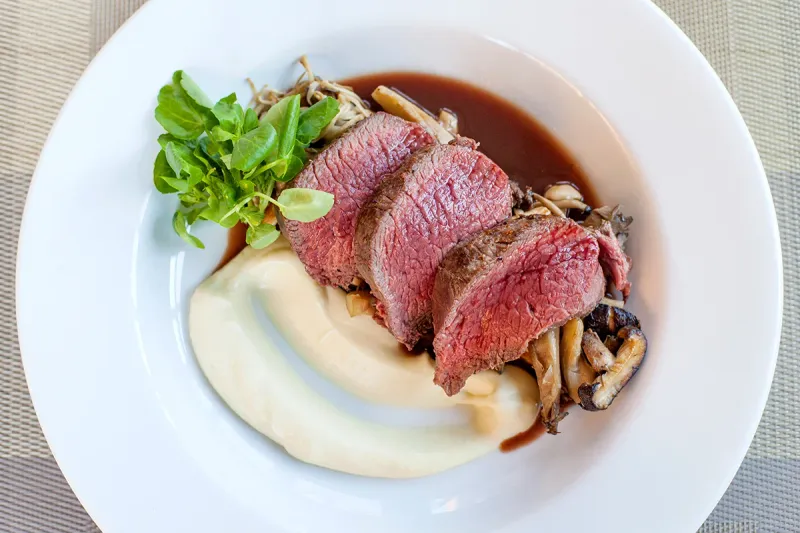 Venison Tenderloin With Red Wine Pan Sauce