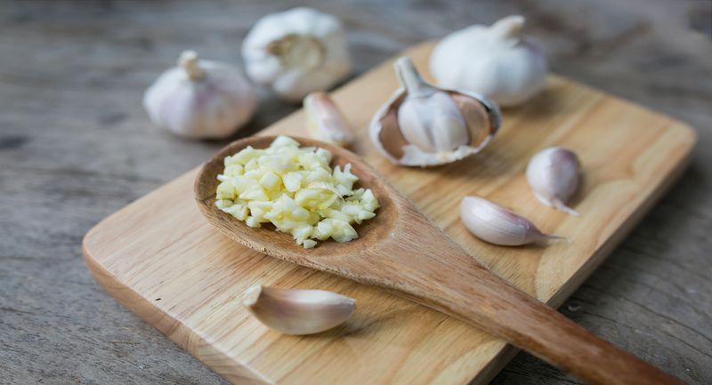 Raw garlic