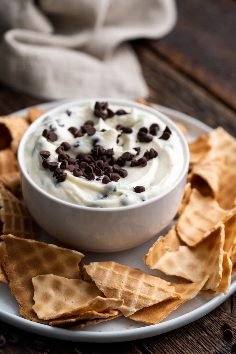 Cannoli Chips and Dip