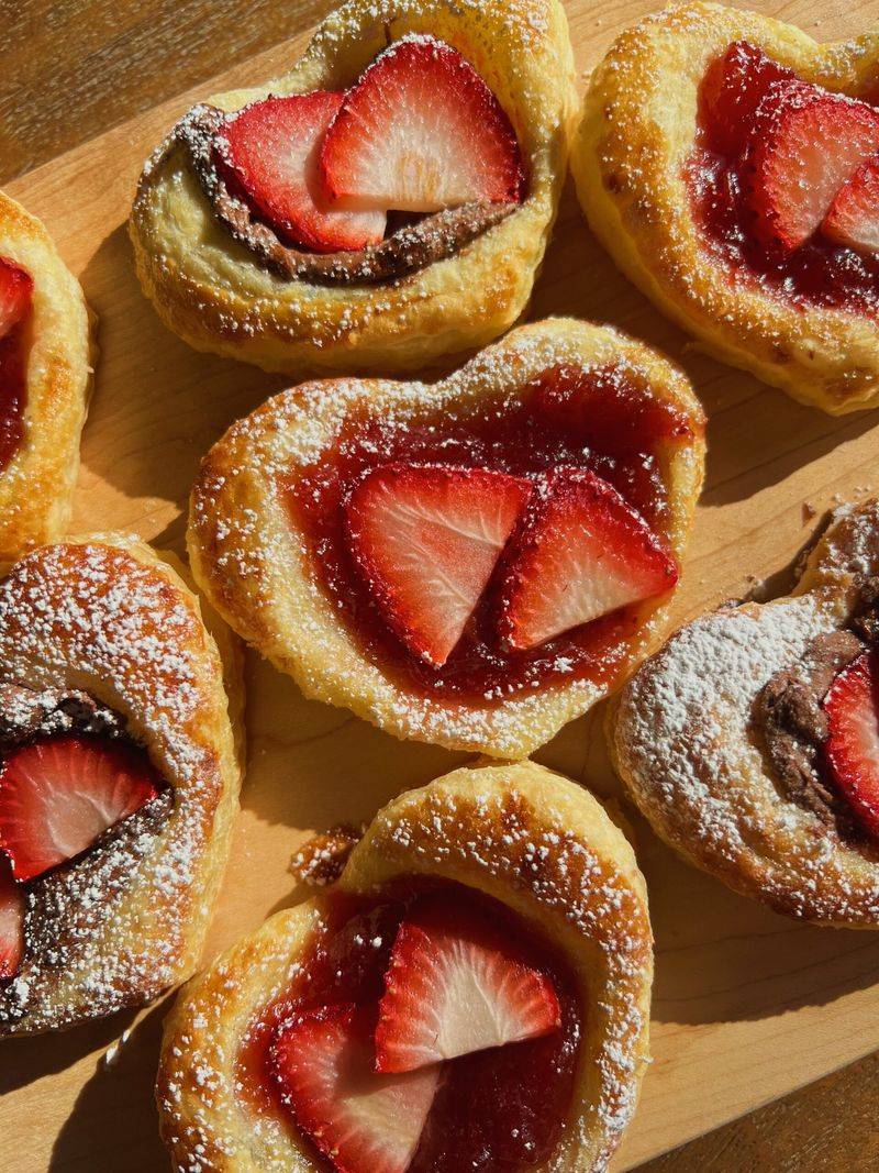 Heart-shaped puff pastry tarts