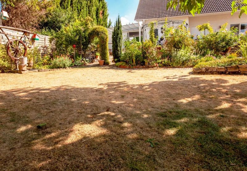 Inconsistent Enforcement of Landscaping Rules