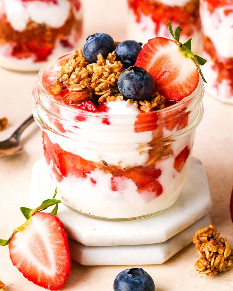 Jammy (Jelly) Yogurt Parfaits