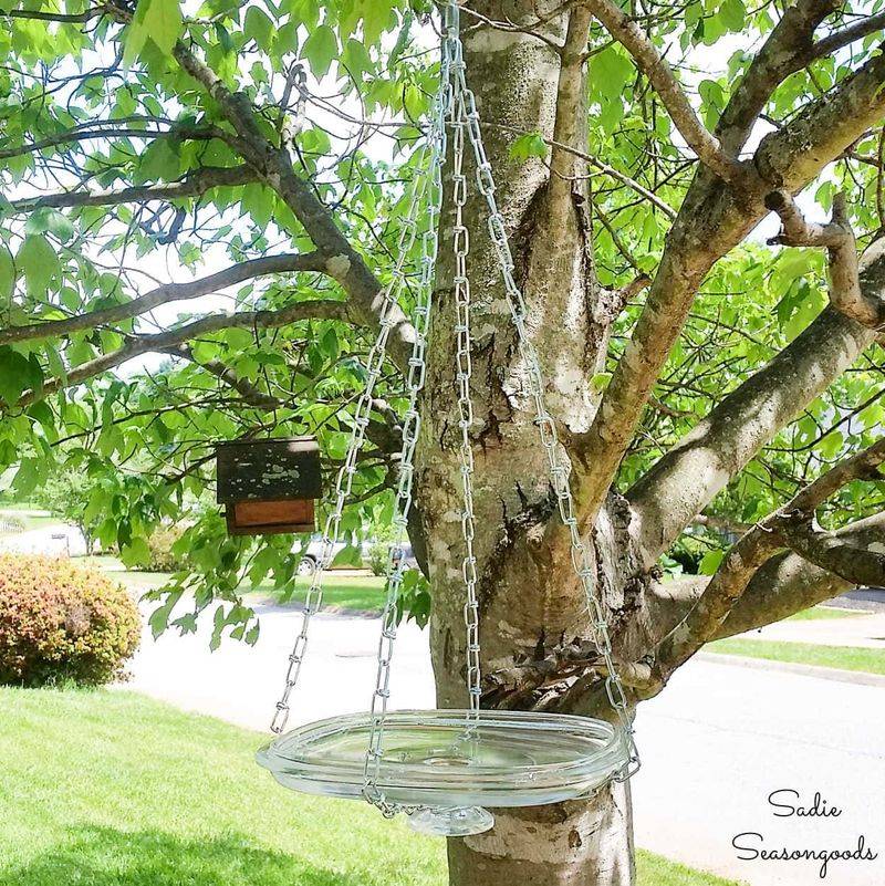 Hanging Trashcan Lid Bath