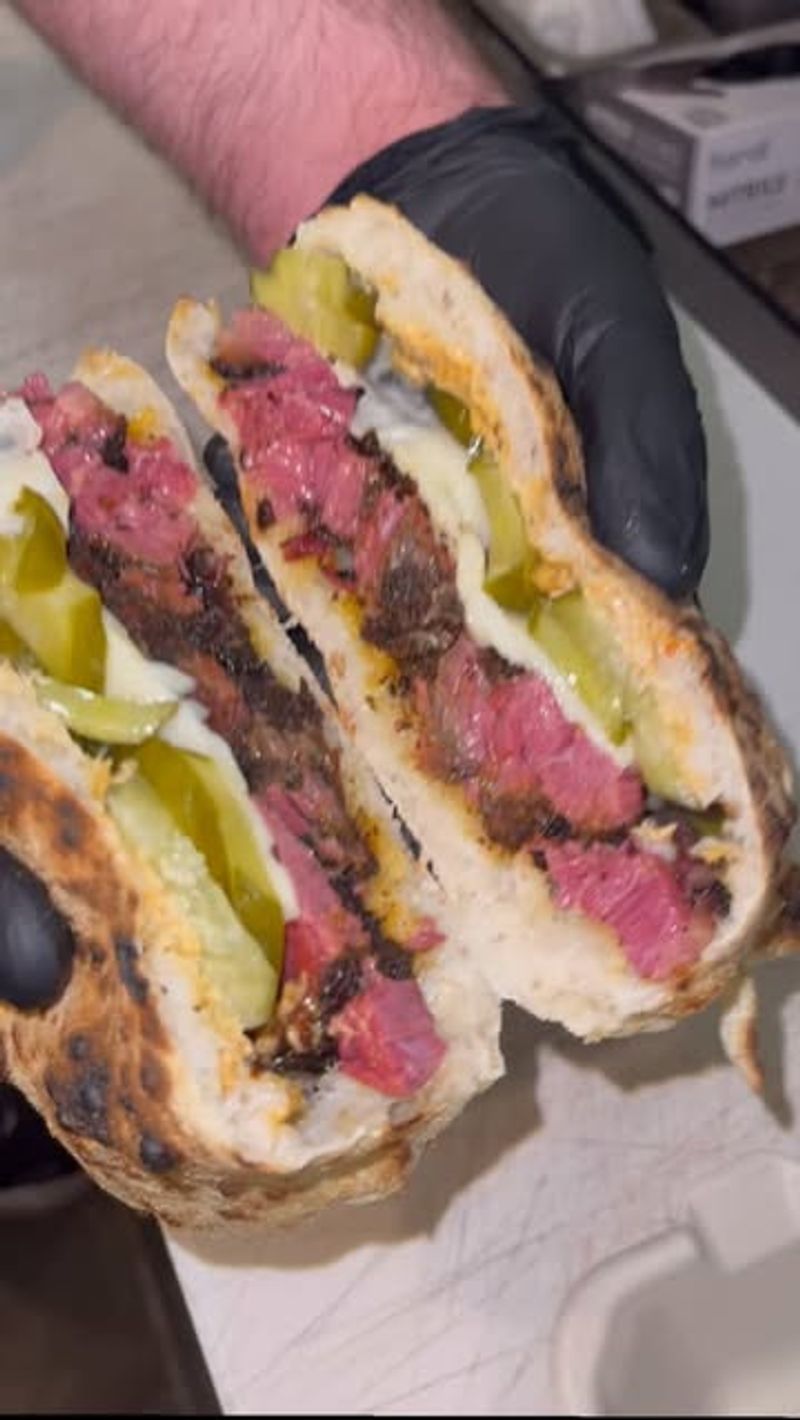 Yerord Mas Bakery & Deli