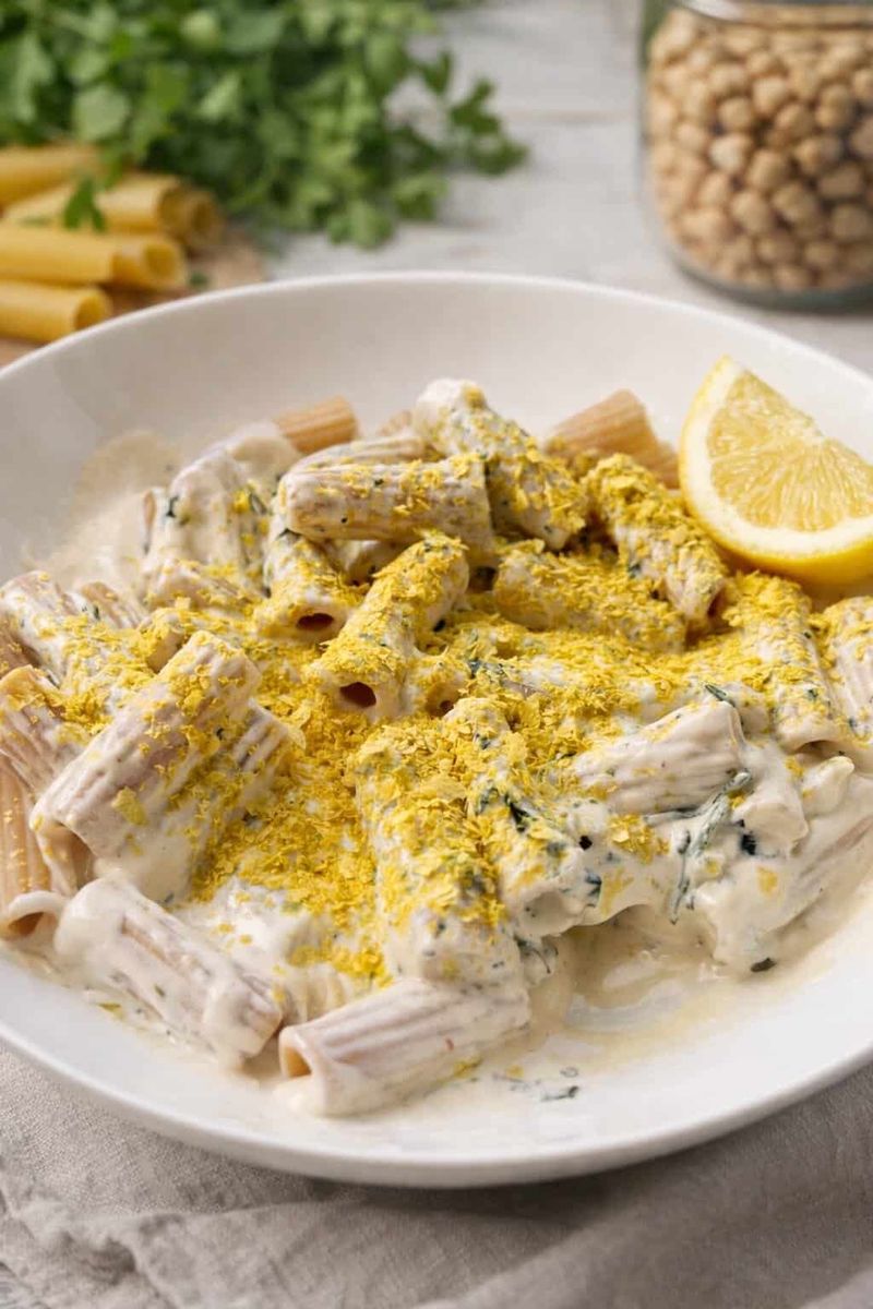 Vegan White Sauce Pasta (Cashew and Nutritional Yeast Based)