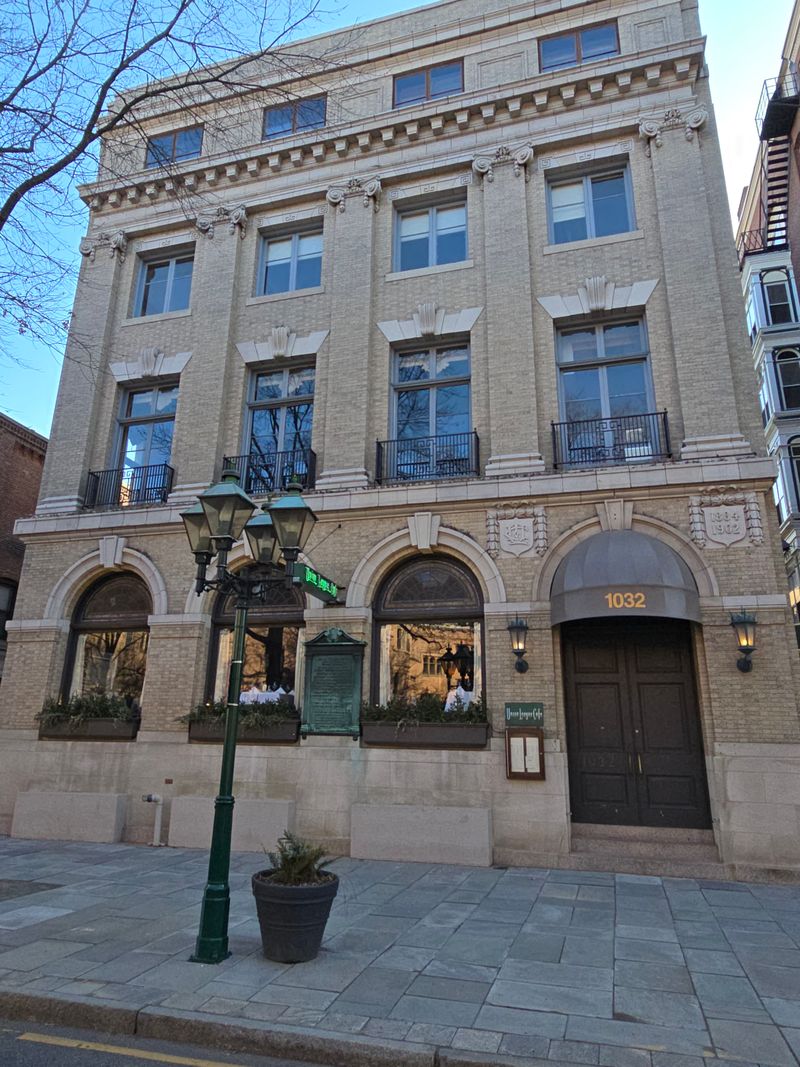 Connecticut: Union League Cafe