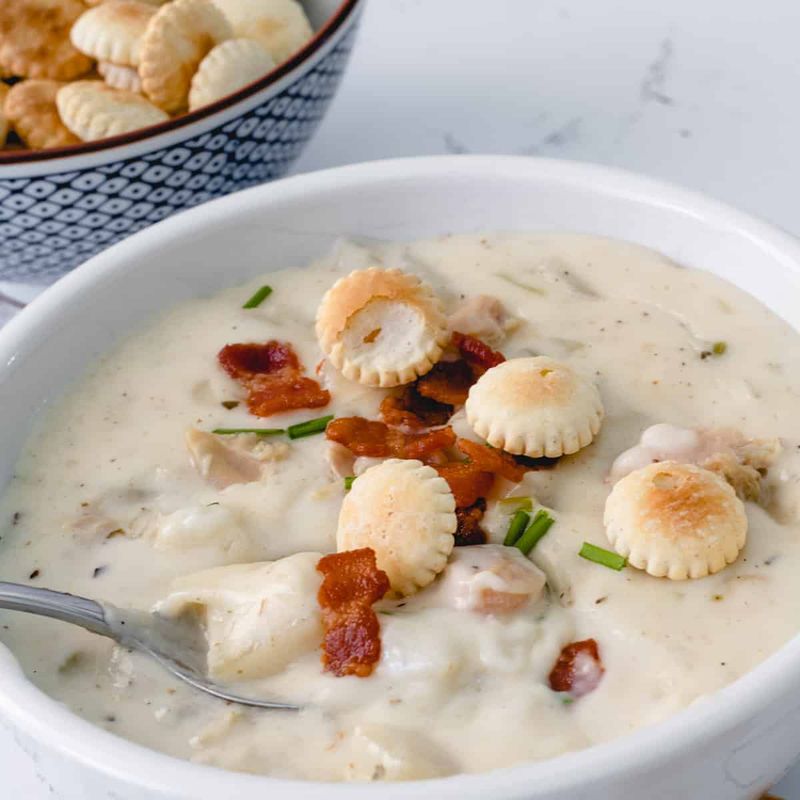 Massachusetts: Bacon Clam Chowder