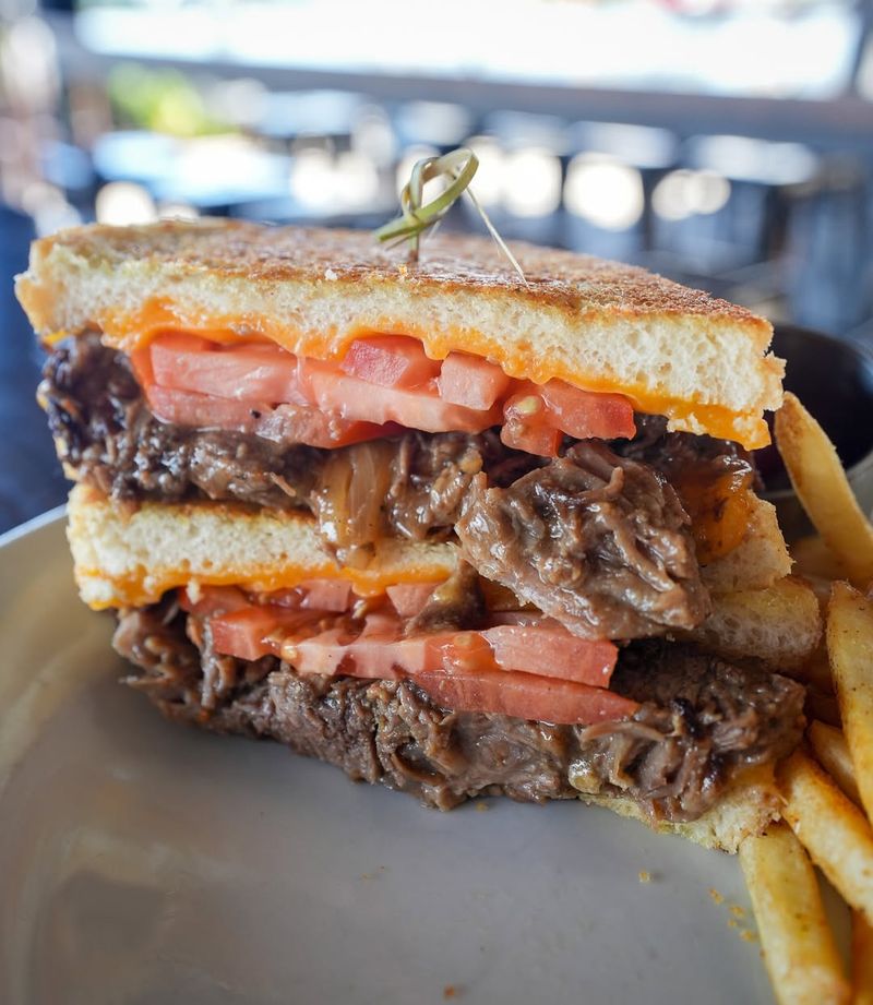 Claim Jumper Steakhouse & Bar