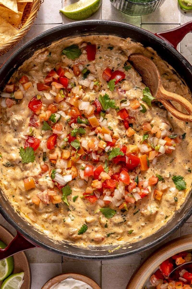 Rotel-Style Queso Cream Cheese Dip