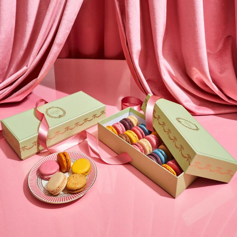 Macarons (France)