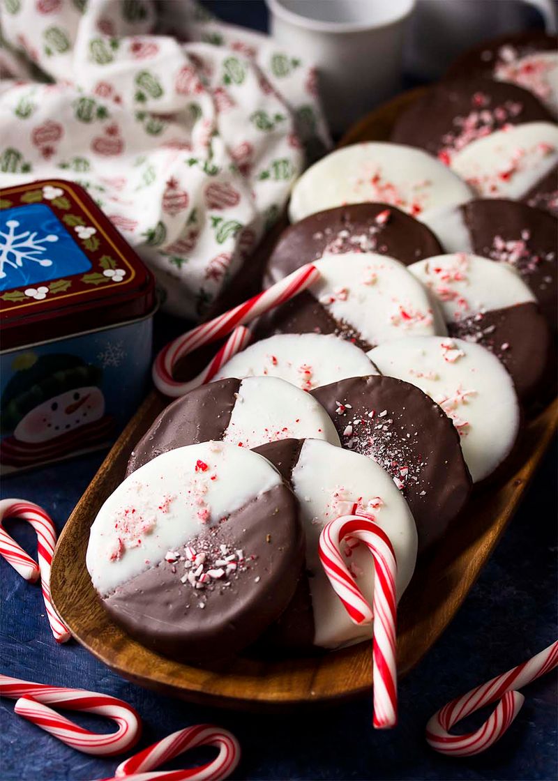 Chocolate-dipped peppermint cookies