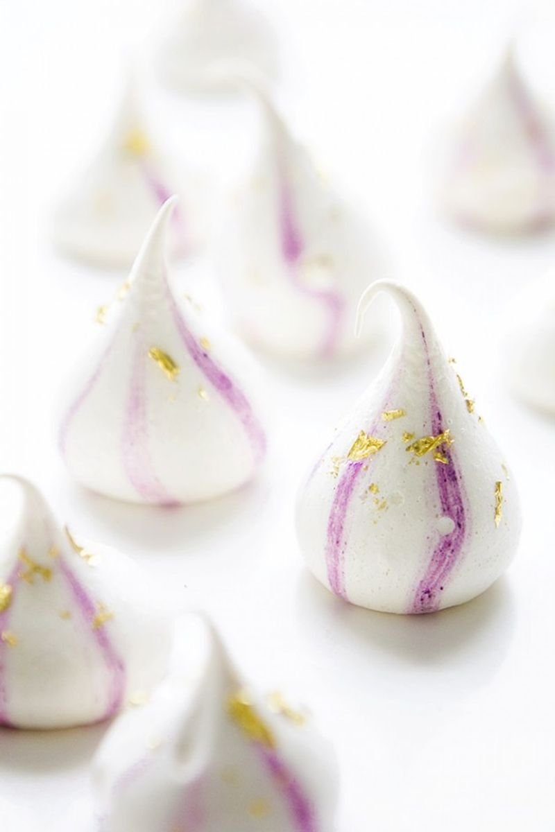 Lavender Vanilla Meringues