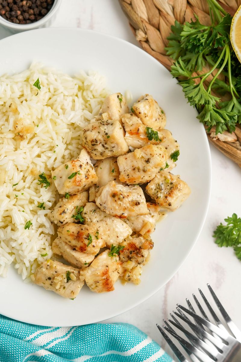 Garlic Butter Chicken Bites With Rice