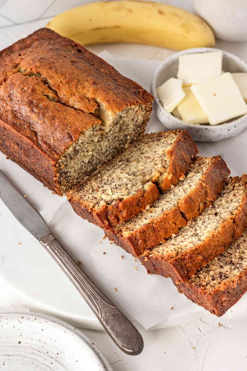 Classic banana bread