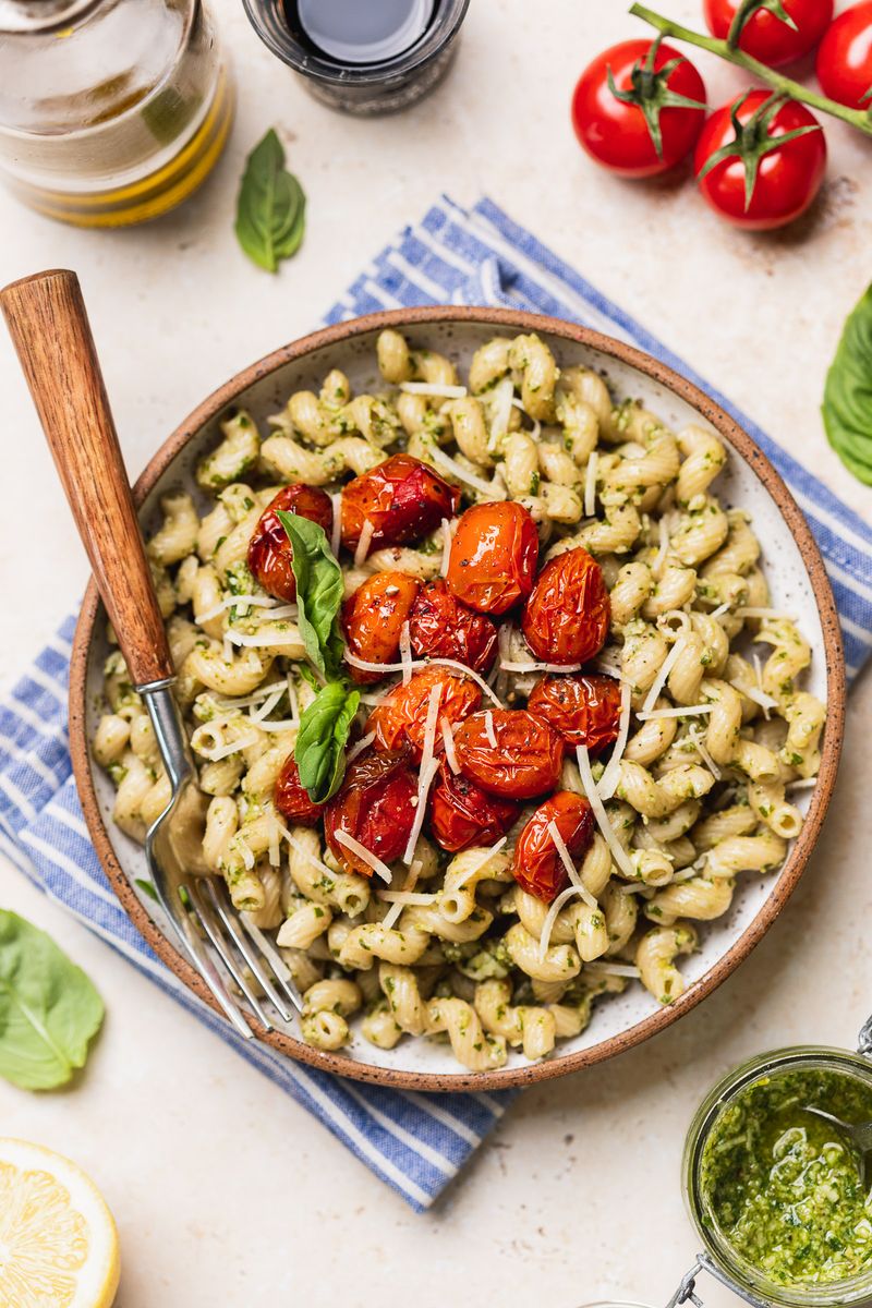 Pesto Pasta With Cherry Tomatoes