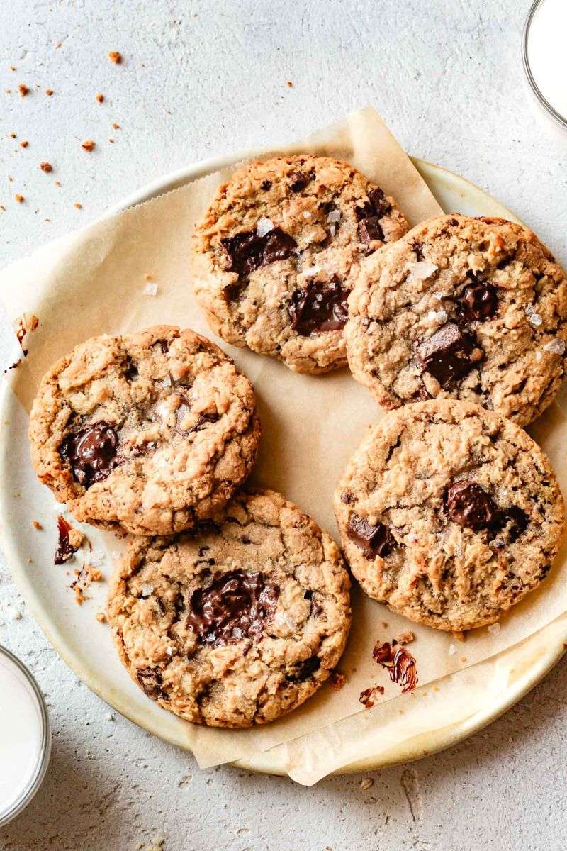Almond Flour Oatmeal Cookies