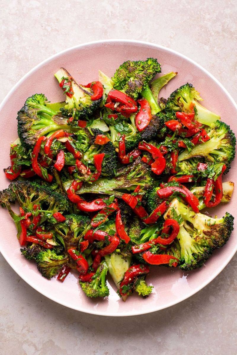 Broccoli With Garlic And Chili Flakes