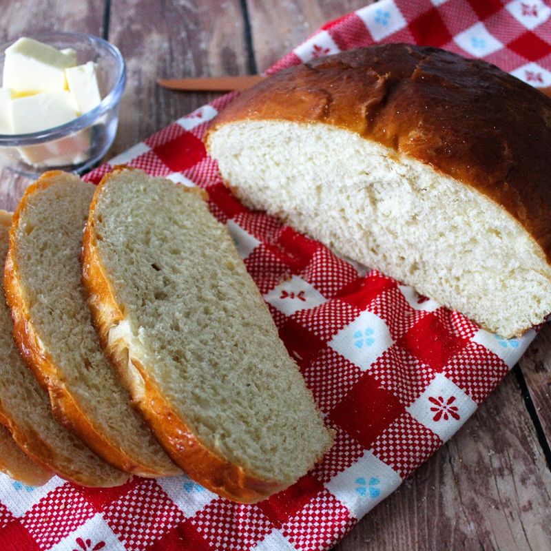 Portuguese sweet bread (massa sovada)