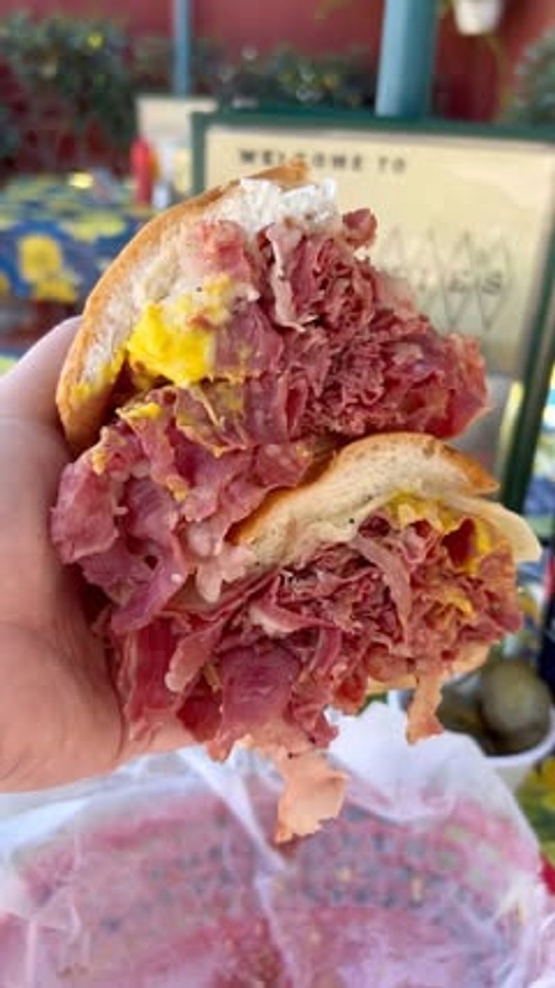 Johnnie’s Pastrami