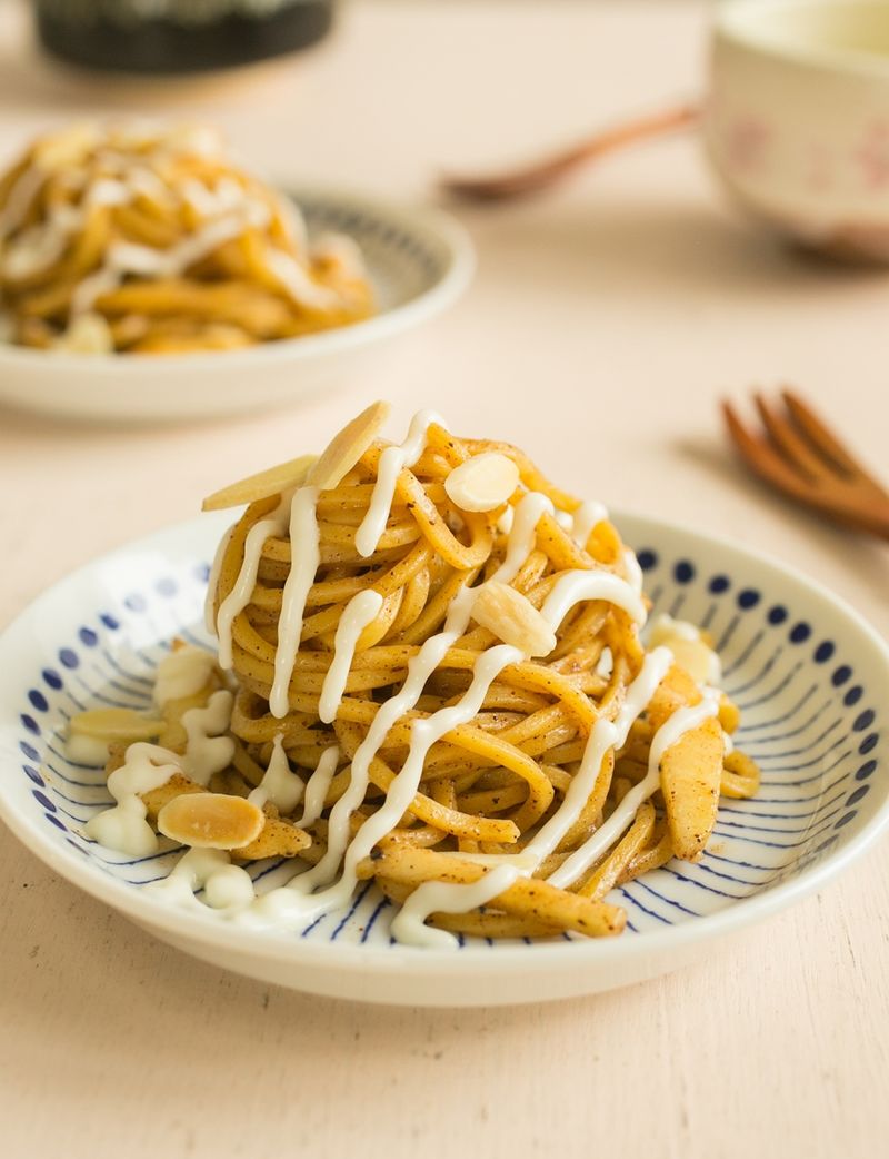 Sweet Cinnamon Cold Noodle Dessert