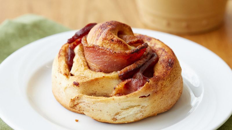 Cinnamon Rolls with Bacon