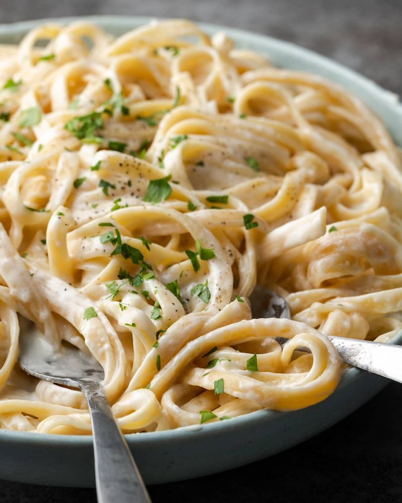 Quick Alfredo-Style Fettuccine