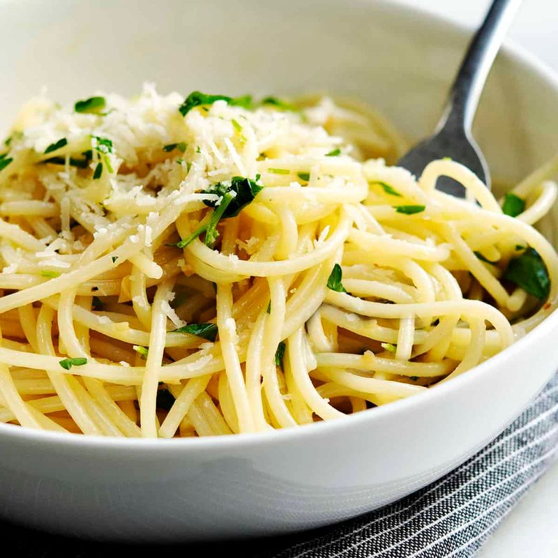 Spaghetti with Lemon Garlic Sauce