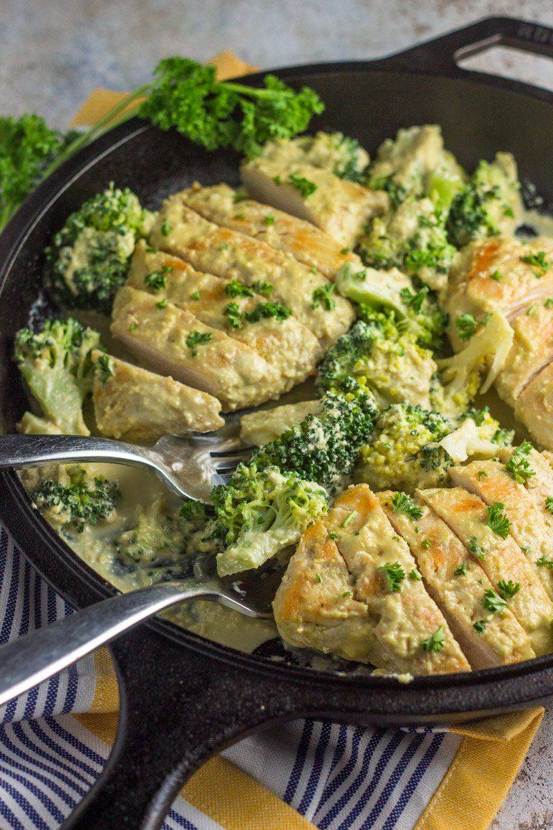 Broccoli With Creamy Garlic Sauce