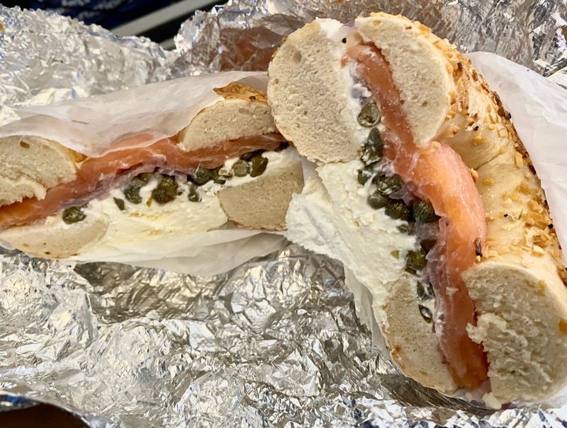 H&H Bagels (New York JFK)