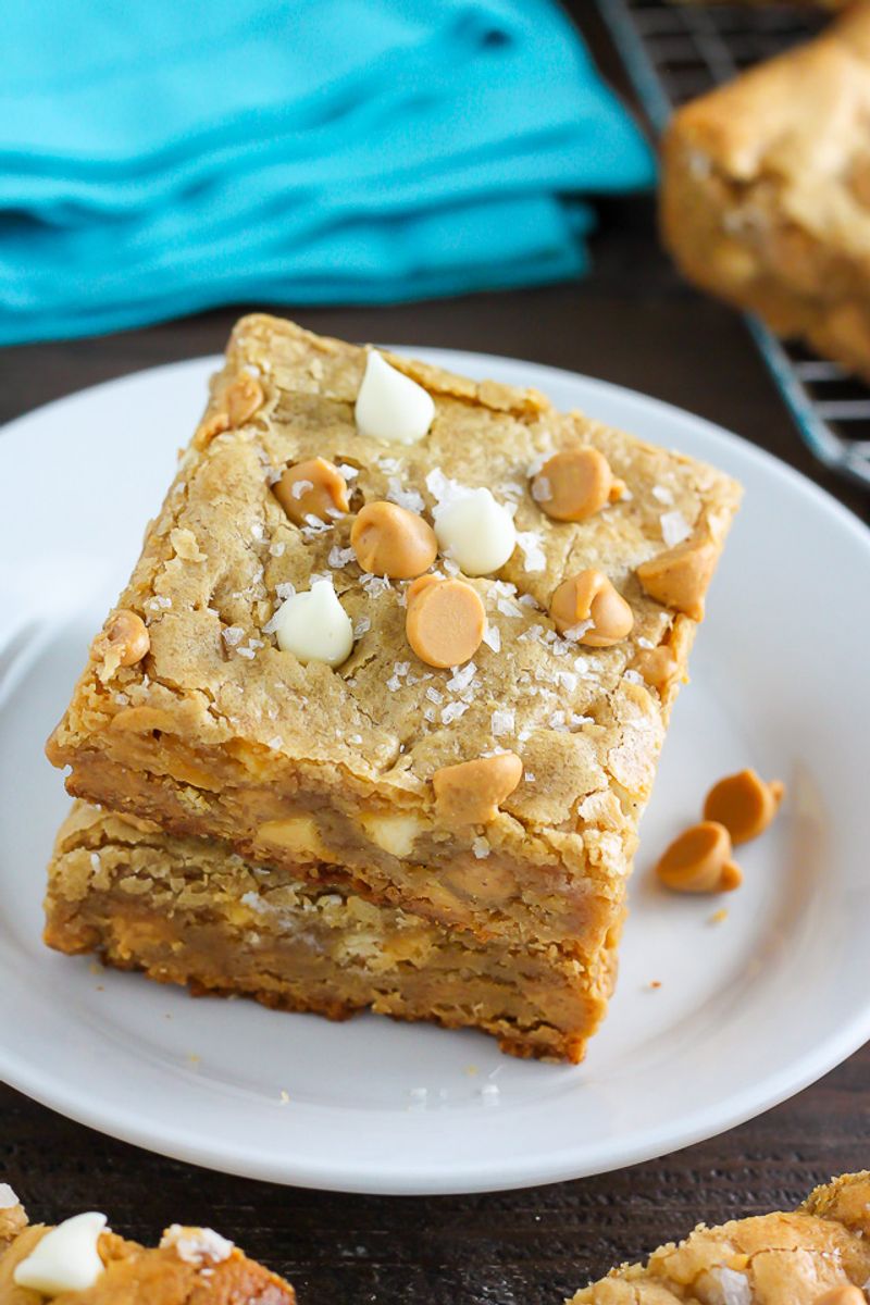 White Chocolate Chip Peanut Butter Bars