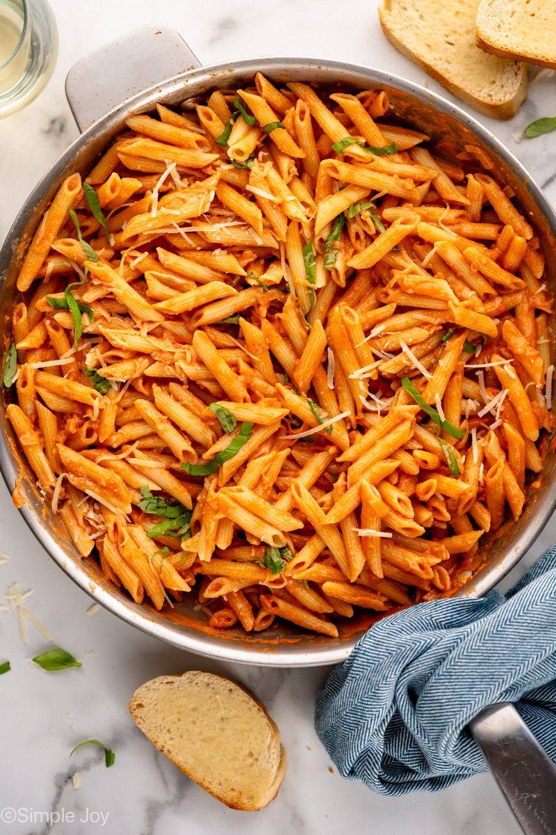Pasta Alla Vodka (No-Stress)