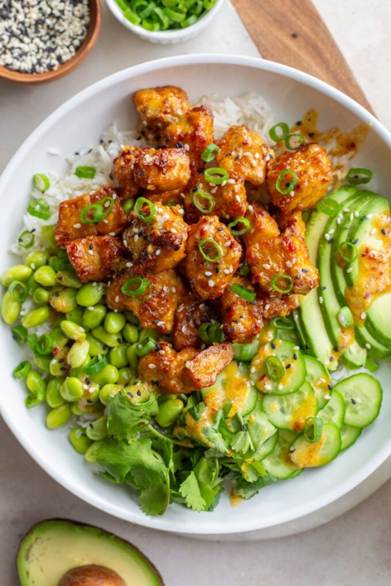 Spicy Garlic Tofu Bowls