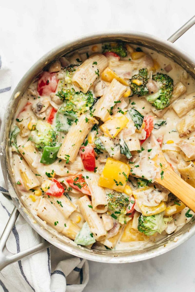 Classic Mixed Vegetable White Sauce Pasta