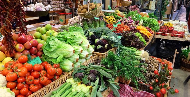 Buy: In-Season and Local Produce