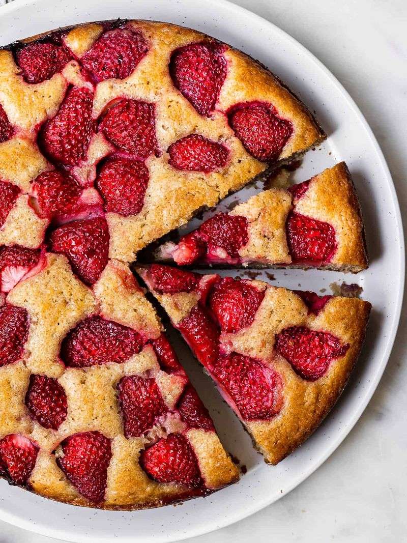 Strawberry Breakfast Yogurt Cake