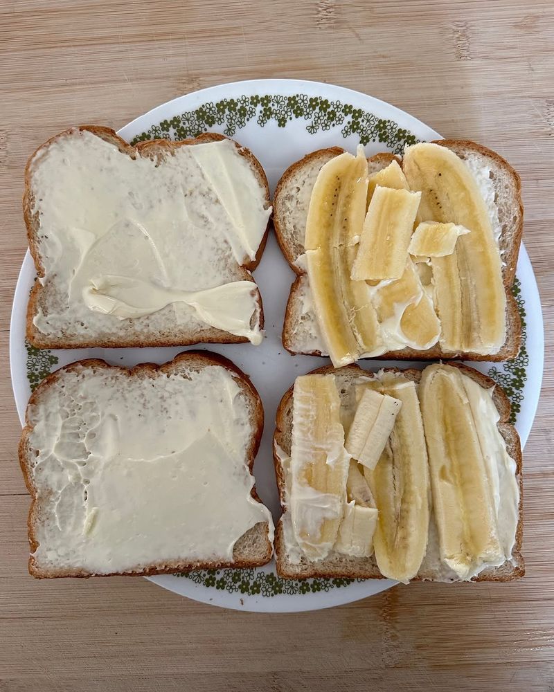 Banana and Mayonnaise Sandwich