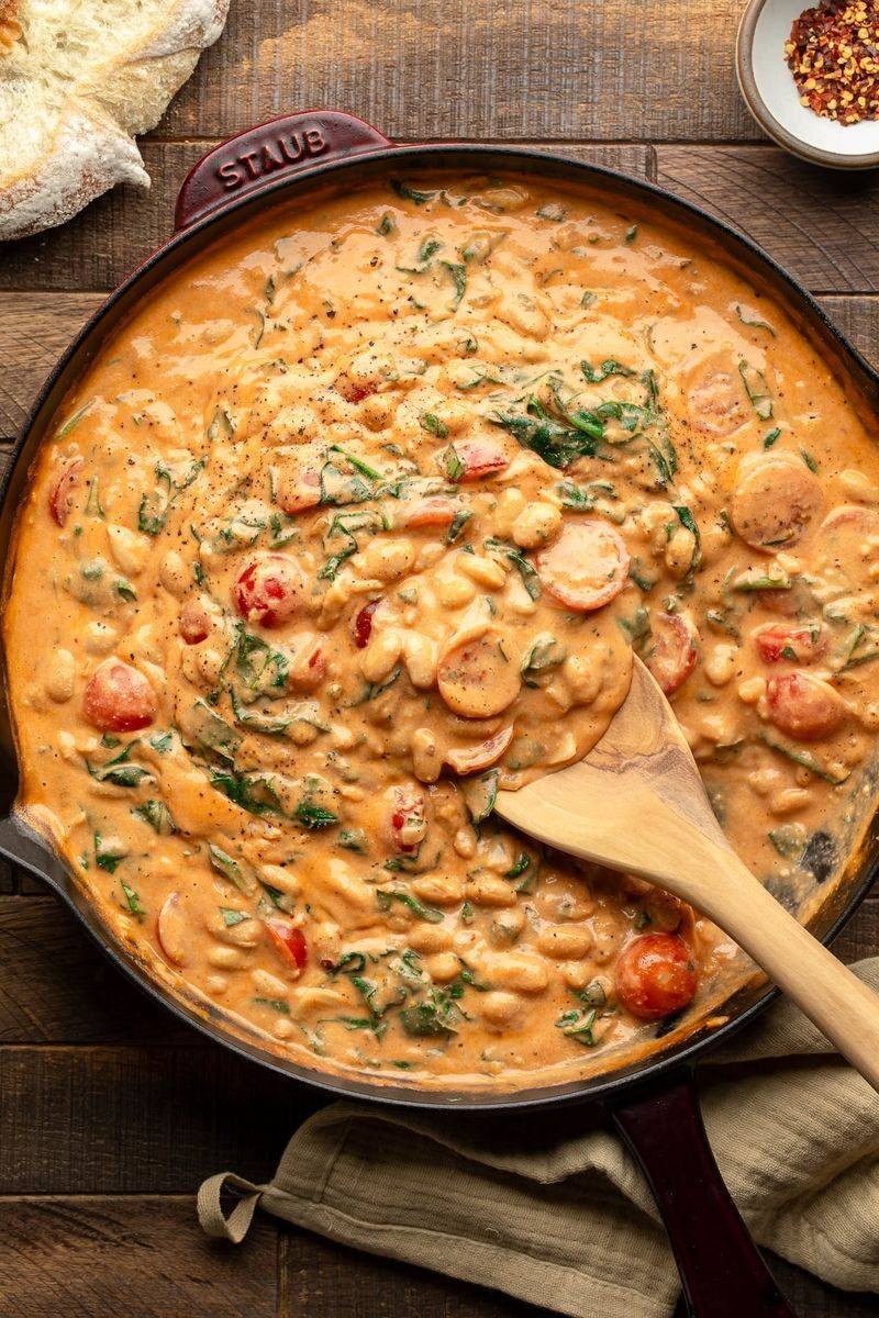 Cheesy White Bean and Spinach Skillet