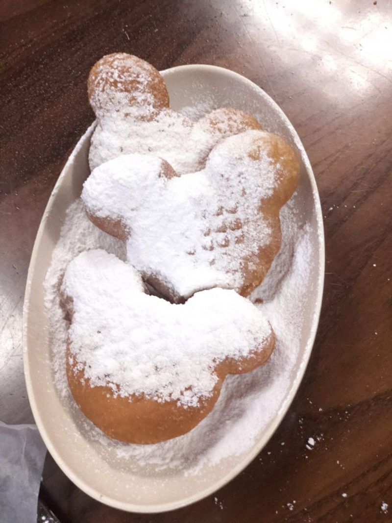 Mickey Beignets