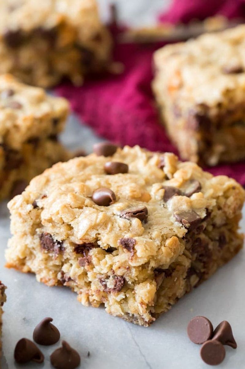 Oatmeal chocolate chip bars