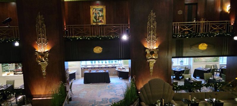 Ohio: Orchids at Palm Court